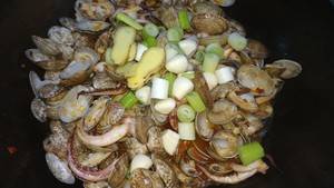 鱿鱼花甲该怎么炒好吃呢？
