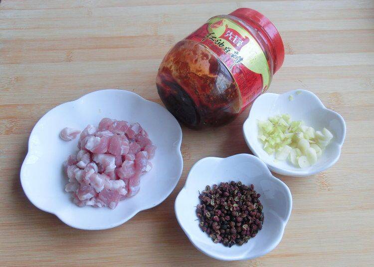 麻豆腐该怎么炒呢？