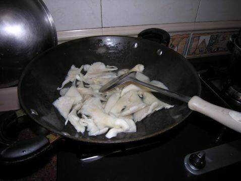 凤尾菇该怎么炒好吃呢？