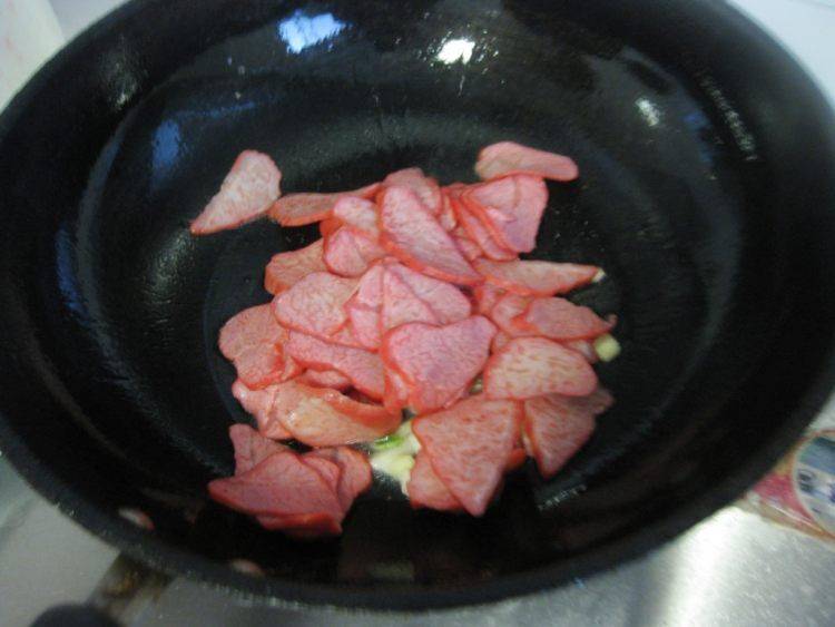 卤肉该怎么炒好吃呢？