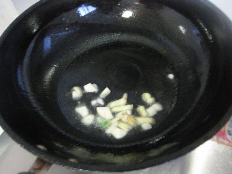 卤肉该怎么炒好吃呢？