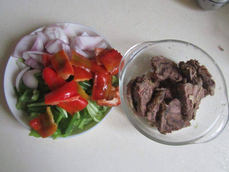 驴肉该怎么炒好吃呢？