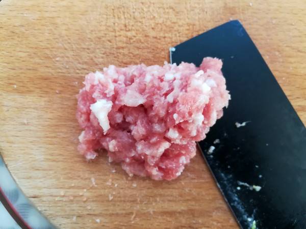 粉肠该怎么炒好吃呢？