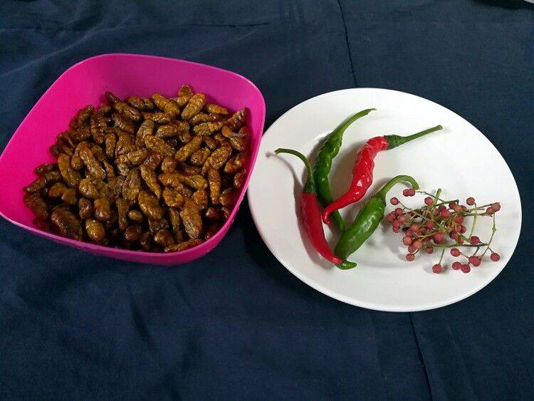 蜂蛹该怎么炒好吃呢？