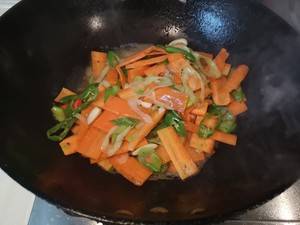 萝卜炒肉该怎么做好吃呢？