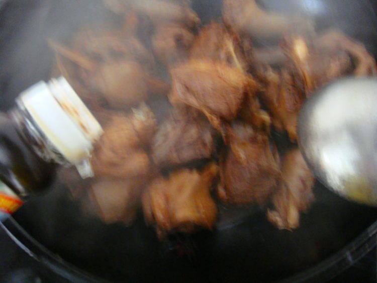 鹅肉该怎么炒呢？