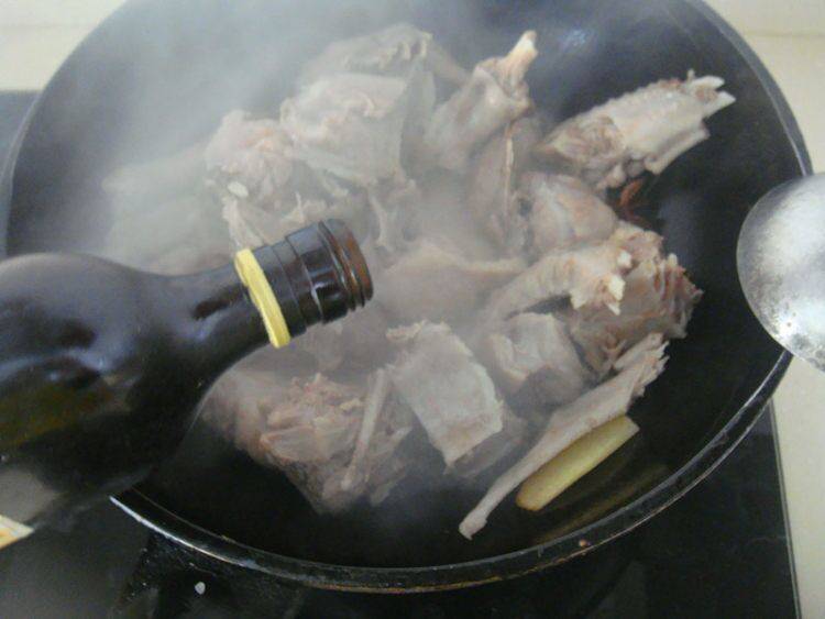 鹅肉该怎么炒呢？