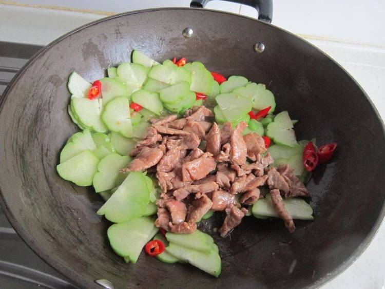 佛手瓜该怎么炒呢？