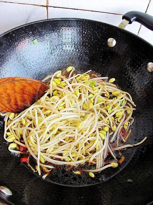 豆芽粉丝该怎么炒好吃呢？
