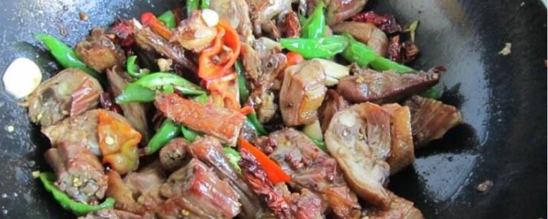 卤鸭该怎么炒呢？