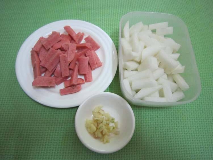 萝卜条该怎么炒好吃呢？