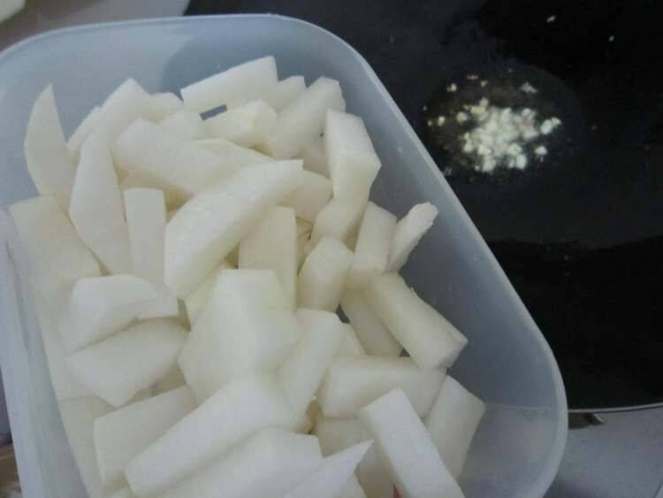 萝卜条该怎么炒好吃呢？
