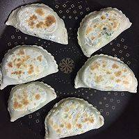 韭菜盒子该怎么做的呢？