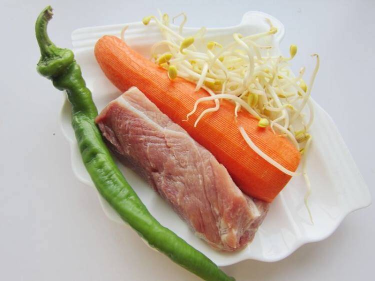 豆芽炒肉该怎么做好吃呢？