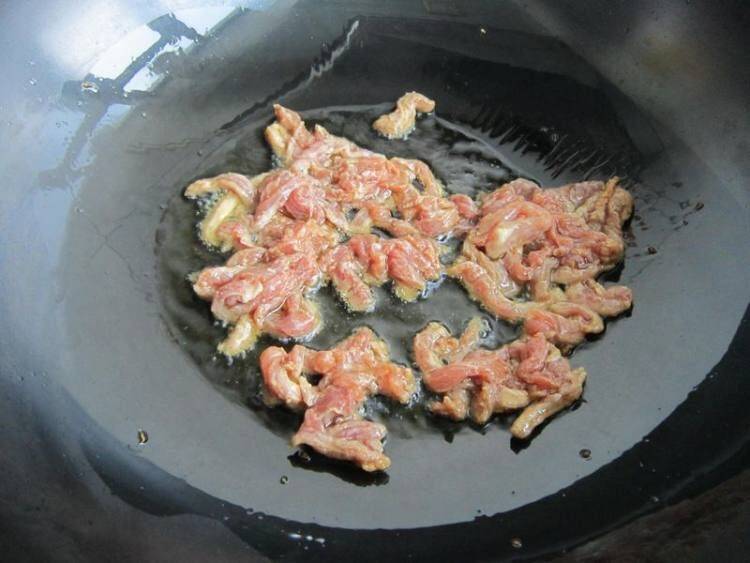 豆芽炒肉该怎么做好吃呢？