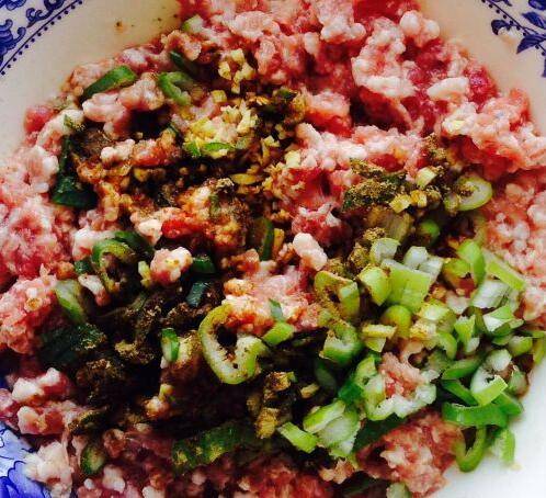 角瓜馅饺子该怎么调馅呢？