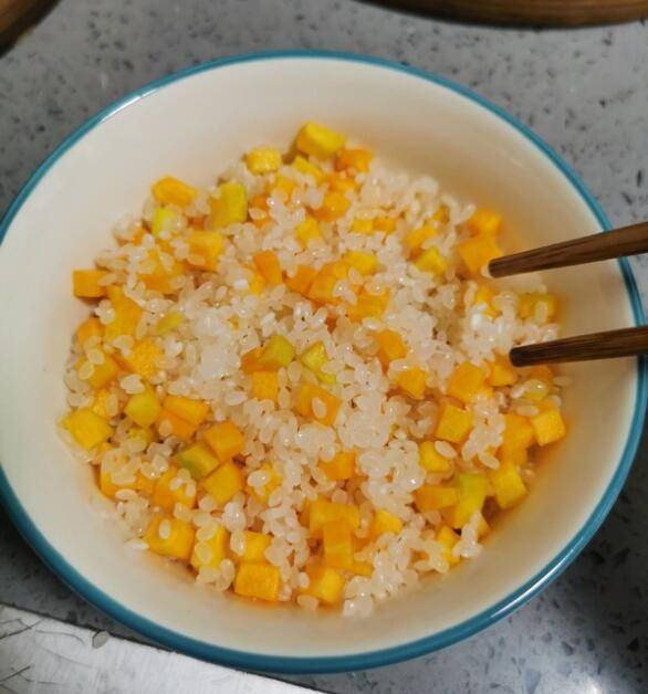 南瓜米饭该怎么蒸好吃呢？