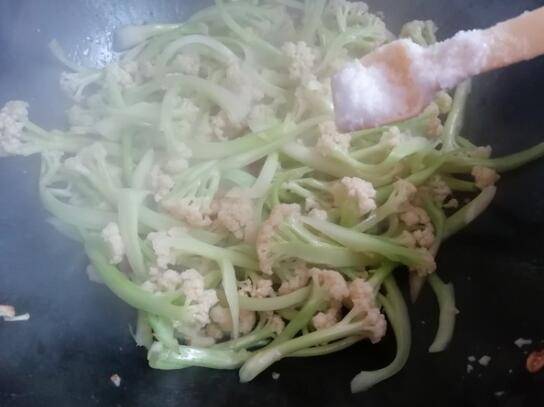炝菜花的做法呢？