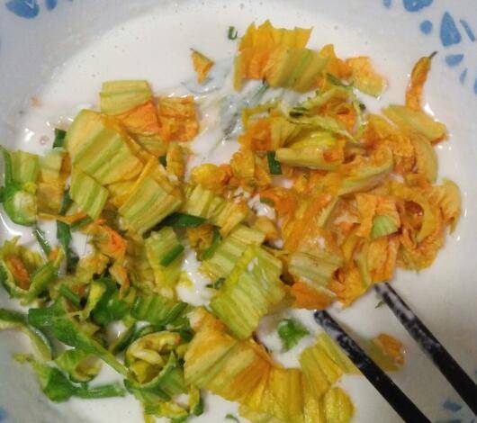 窝瓜花该怎么吃法呢？