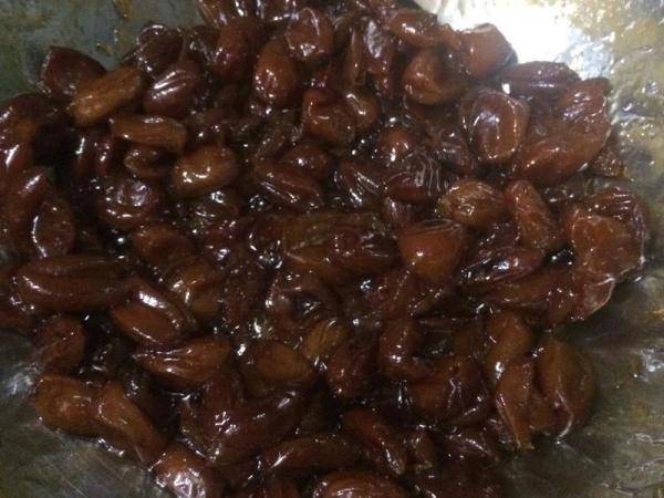 蜂蜜泡黄皮干的制作办法呢？