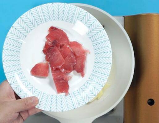 豆角炒肉该怎么炒好吃呢？