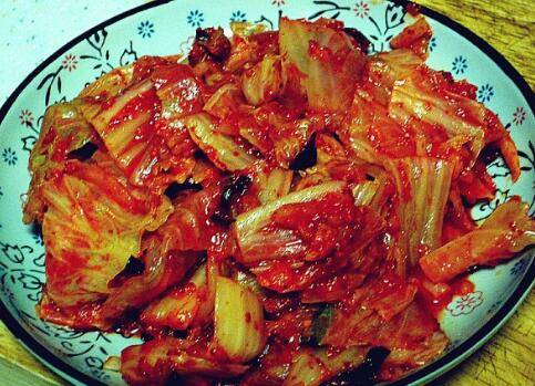 该怎么炒辣白菜呢？