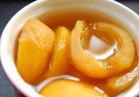 枇杷果与冰糖是怎样制作呢？