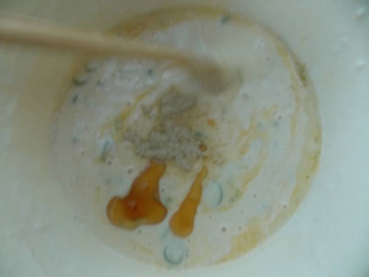 鸡蛋饼该怎么炒好吃呢？