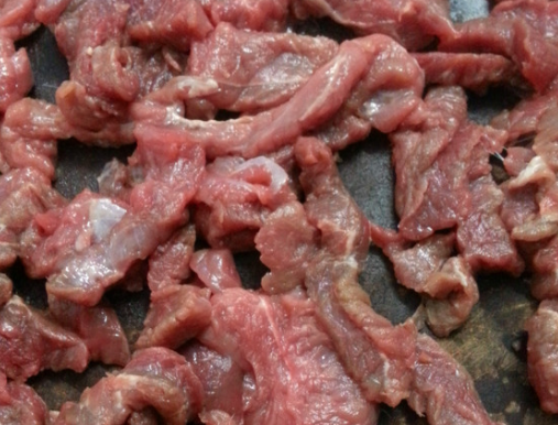 该怎么做炒羊肉呢？