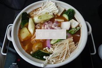 韩式什菜锅怎么做，韩式什菜锅怎么做好吃，韩式什菜锅做法