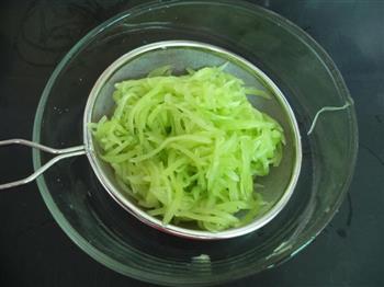 葱油莴笋怎么做，葱油莴笋怎么做好吃，葱油莴笋做法