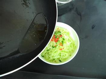 葱油莴笋怎么做，葱油莴笋怎么做好吃，葱油莴笋做法