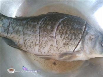 清蒸鲫鱼怎么做，清蒸鲫鱼怎么做好吃，清蒸鲫鱼做法