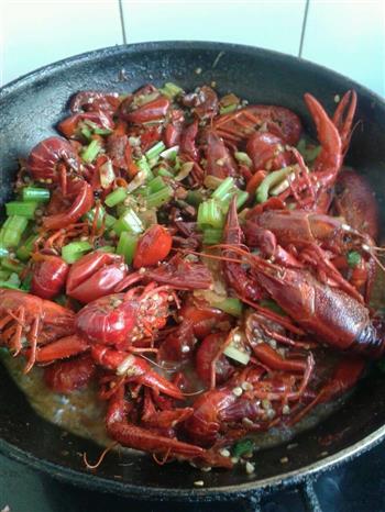 麻辣小龙虾怎么做，麻辣小龙虾怎么做好吃，麻辣小龙虾做法