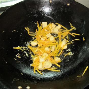 南瓜丝炒豆腐怎么做，南瓜丝炒豆腐怎么做好吃，南瓜丝炒豆腐做法