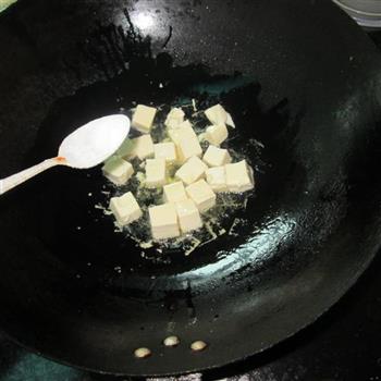 南瓜丝炒豆腐怎么做，南瓜丝炒豆腐怎么做好吃，南瓜丝炒豆腐做法