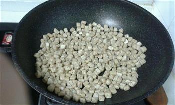 炒面豆怎么做，炒面豆怎么做好吃，炒面豆做法