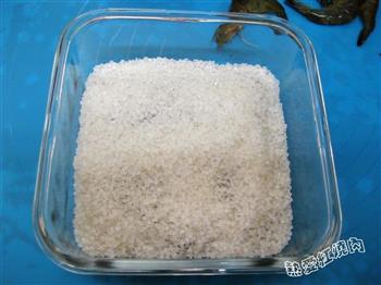 盐焗虾干怎么做，盐焗虾干怎么做好吃，盐焗虾干做法