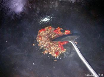 野生鲶鱼炖豆腐怎么做，野生鲶鱼炖豆腐怎么做好吃，野生鲶鱼炖豆腐做法
