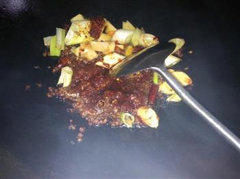野生鲶鱼炖豆腐怎么做，野生鲶鱼炖豆腐怎么做好吃，野生鲶鱼炖豆腐做法