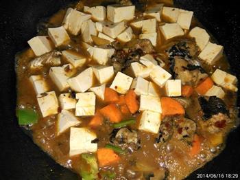 野生鲶鱼炖豆腐怎么做，野生鲶鱼炖豆腐怎么做好吃，野生鲶鱼炖豆腐做法