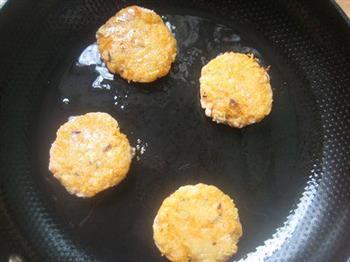 香煎藕饼怎么做，香煎藕饼怎么做好吃，香煎藕饼做法