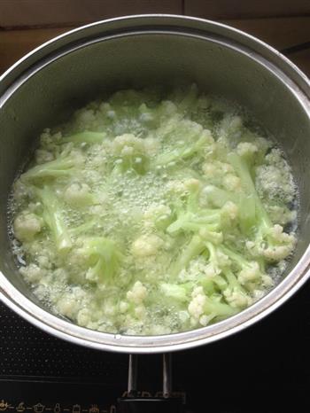 凉拌菜花怎么做，凉拌菜花怎么做好吃，凉拌菜花做法