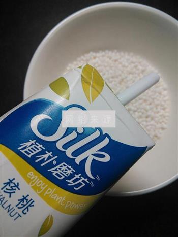 双色西米凉糕怎么做，双色西米凉糕怎么做好吃，双色西米凉糕做法