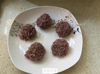 紫色糯米肉丸子怎么做，紫色糯米肉丸子怎么做好吃，紫色糯米肉丸子做法