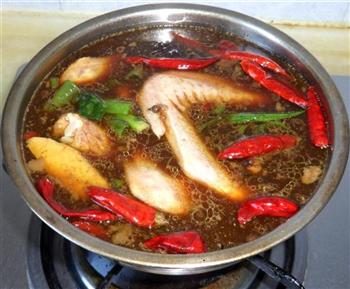 香辣卤鸭翅怎么做，香辣卤鸭翅怎么做好吃，香辣卤鸭翅做法
