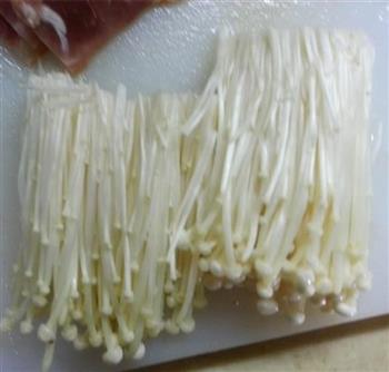 金针菇培根卷怎么做，金针菇培根卷怎么做好吃，金针菇培根卷做法