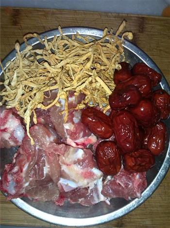 龙骨虫草花汤怎么做，龙骨虫草花汤怎么做好吃，龙骨虫草花汤做法