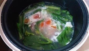 咸蛋芥菜瘦肉汤怎么做，咸蛋芥菜瘦肉汤怎么做好吃，咸蛋芥菜瘦肉汤做法