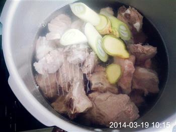 清炖排骨怎么做，清炖排骨怎么做好吃，清炖排骨做法